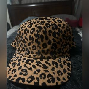 Women’s NWOT cheetah print baseball hat